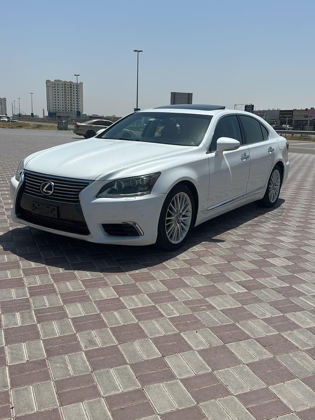 لكزس LS 2014