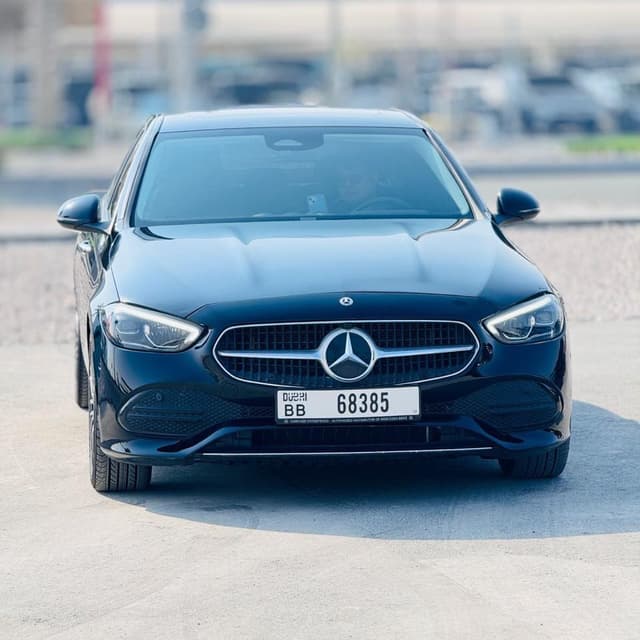 مرسيدس الفئة C 2023