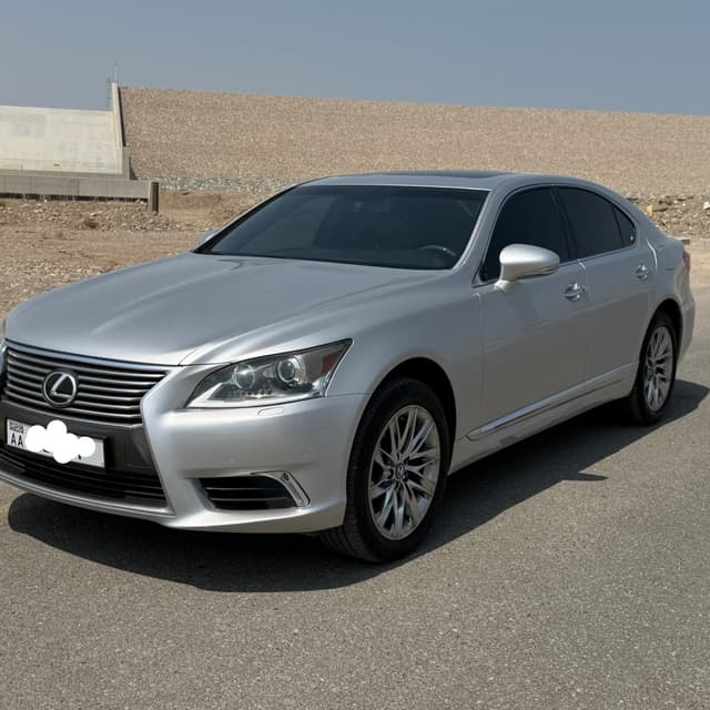 لكزس LS 2013