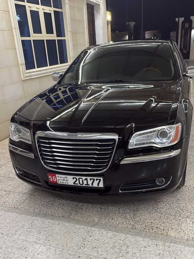 كرايسلر 300 2014