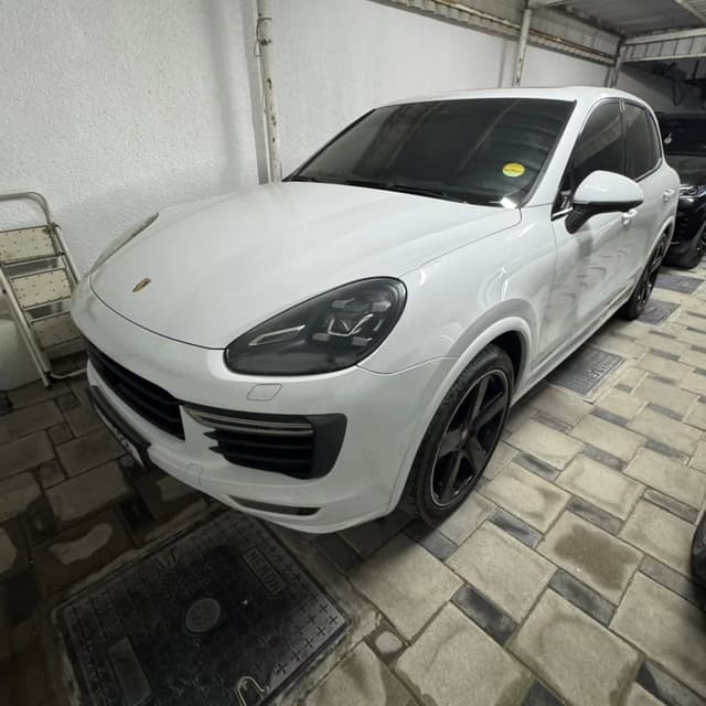 بورش كايين 2016