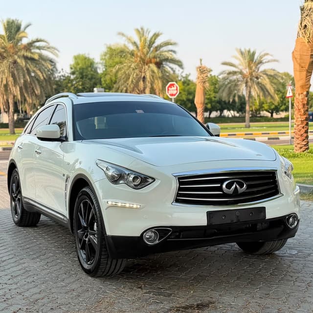 إنفينيتي QX70 2014