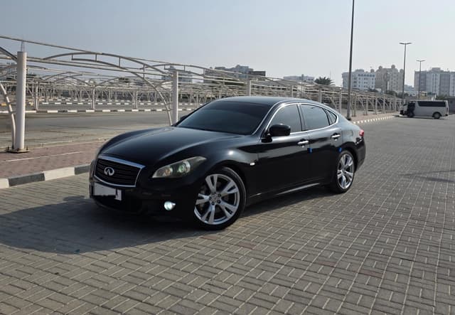 إنفينيتي M56 2011
