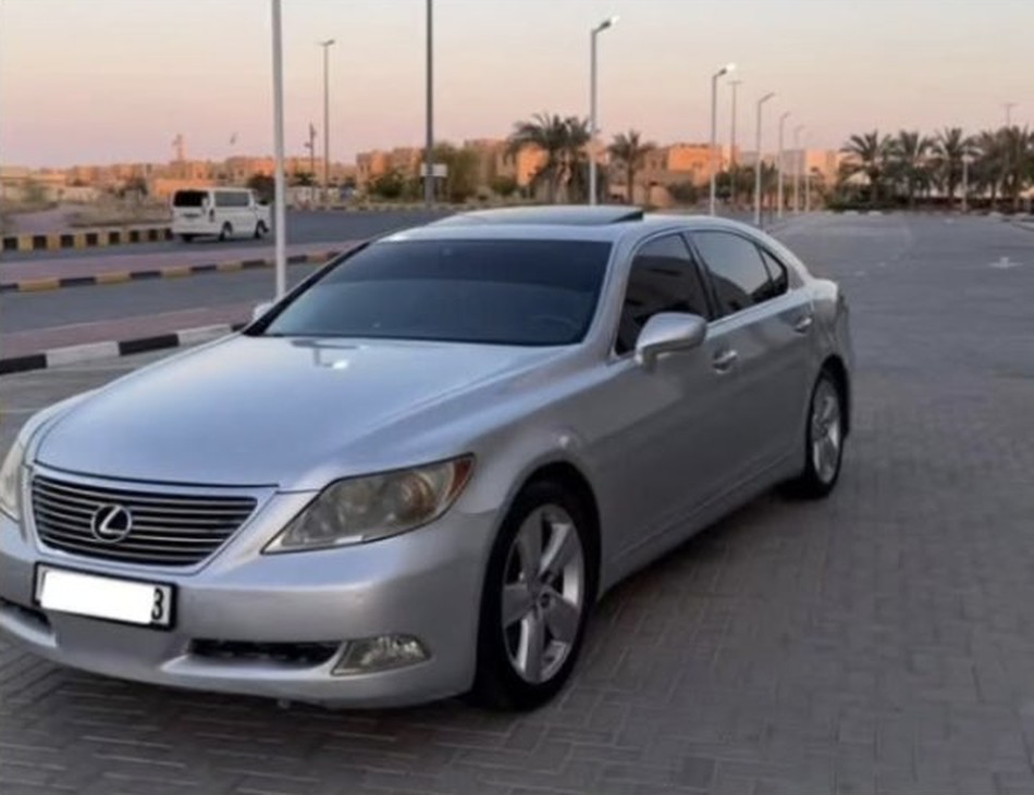 لكزس LS 2007